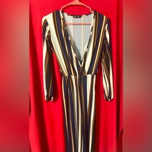 Beautiful like new forever 21 dress for that special spouse